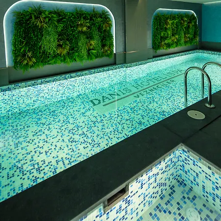 Danis & - Old Hotel 4*