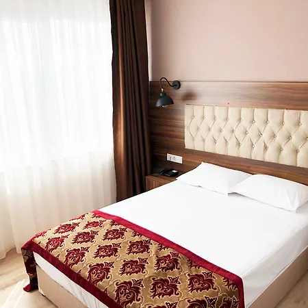 The Reina Otel