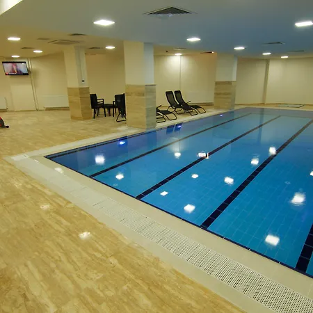 Zin D Cekmekoey Aparthotel 2*