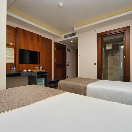 My Dream Hotel 4*