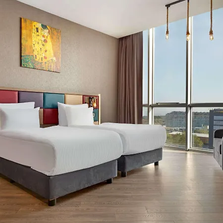Ramada Encore By Wyndham Avcilar 4*