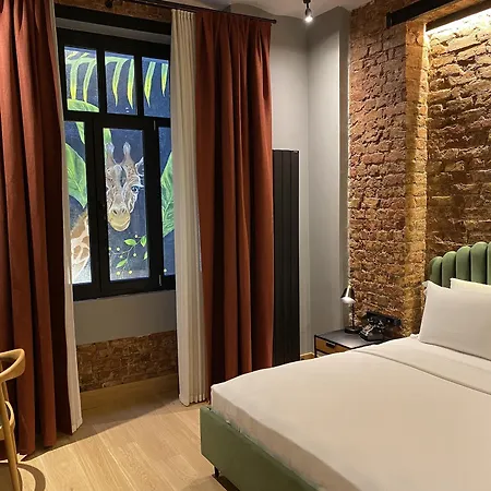 Ruz Hotel