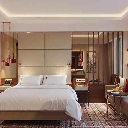 Moevenpick Airport 5*