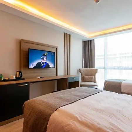 Hotel Rush