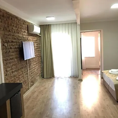 Отель La Pera 3*