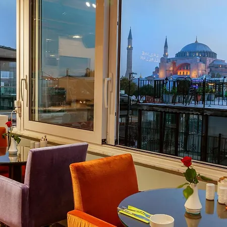 The Magnaura Palace 4*