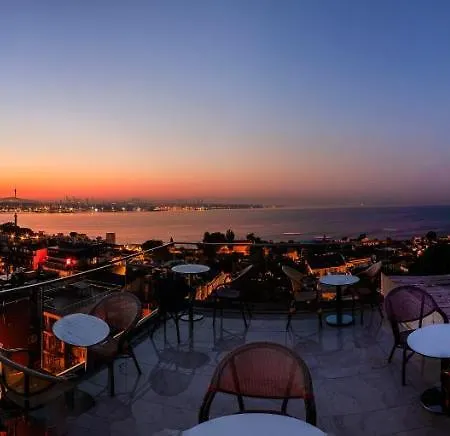 The Magnaura Palace 4*