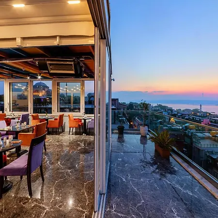 The Magnaura Palace 4*