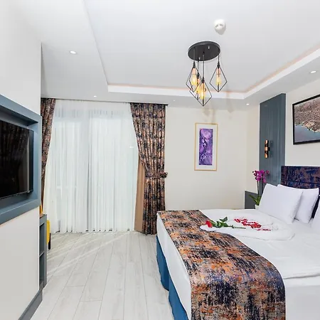 The Magnaura Palace Hotel Istanbul