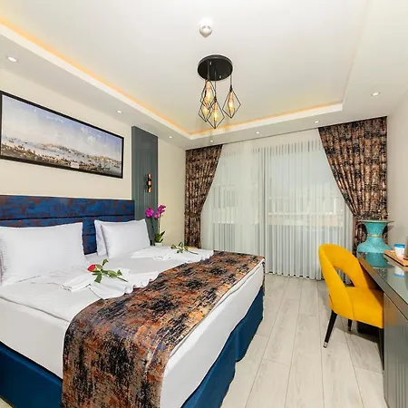 Hotel The Magnaura Palace