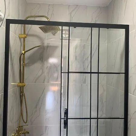Διαμέρισμα Nearby Taksim Spacious Flat With Duble Bed Κωνσταντινούπολη
