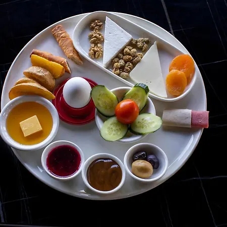 Menalo Premium Airport Hotel 5*