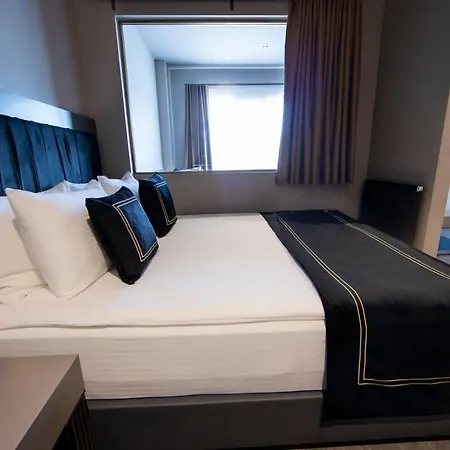 Menalo Premium Airport 5* Estambul