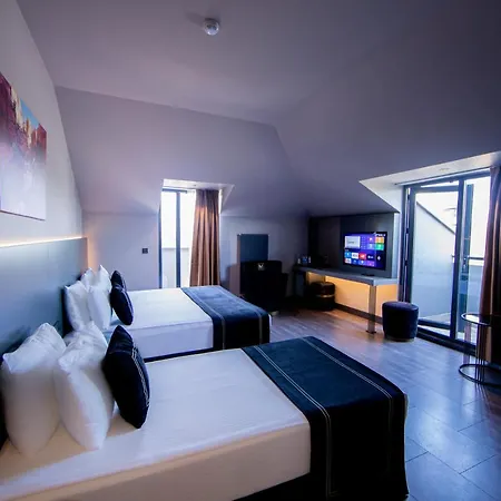 Menalo Premium Airport 5*