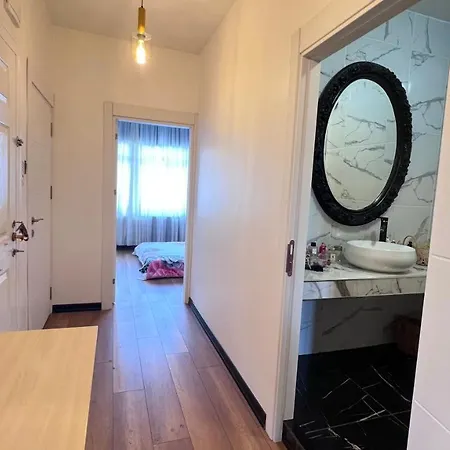 New Renovated 3 Bedroom 2 Bathroom Laleli Apartment Istanbul