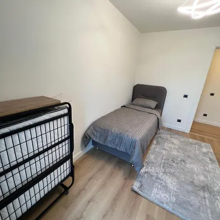 Family Luxury 2 Bedroom +saloon *