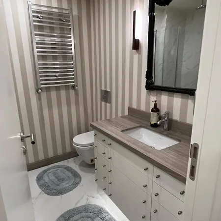 Family Luxury 2 Bedroom +saloon * Istanbul