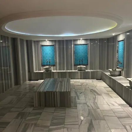 Apartment Family Luxury 2 Bedroom +saloon *