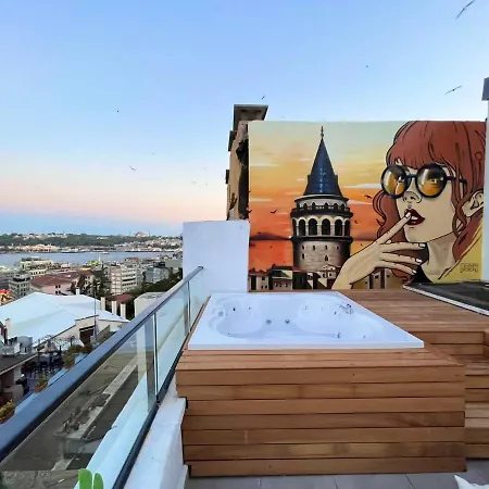 Marvelous Flat With Jacuzzi Near Galata Tower Apartment