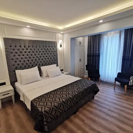 Luxx Garden Hotel 3*