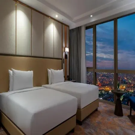 Hilton Mall Of