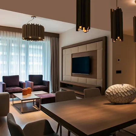 The Superior Living Batisehir Apartment *