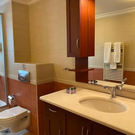 Triada Gayrettepe Hotel