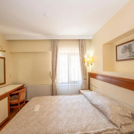 Erdal Hotel 3*