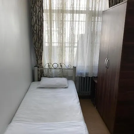 Hostel Ferah