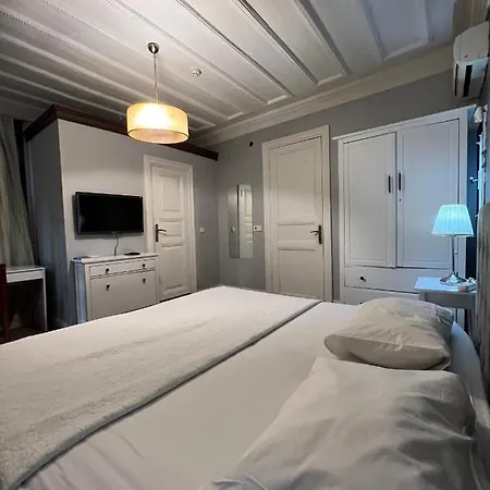 Klein Cihangir Pera Istanbul
