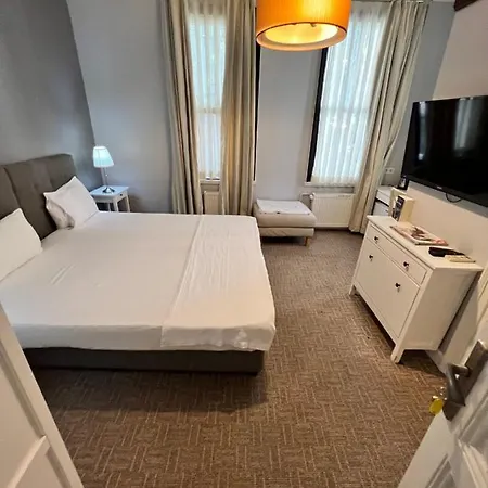 Klein Cihangir Pera Hotel 4*