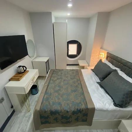 Hotel Siva Pera &