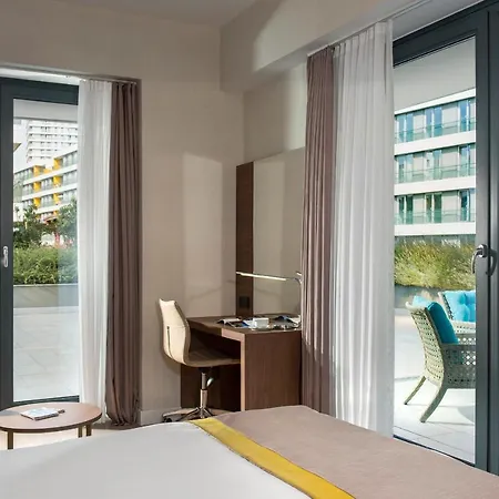 The Superior Living Batisehir Apartment *