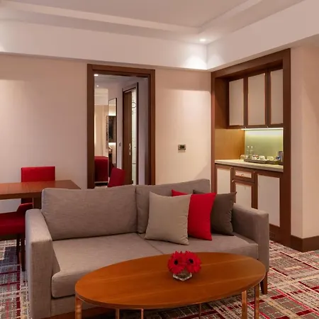 Hotel Moevenpick Airport