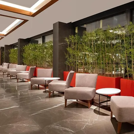 Hotel Moevenpick Airport