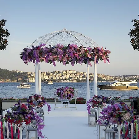 Four Seasons At The Bosphorus
