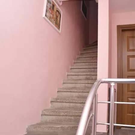 Arinna Istanbul