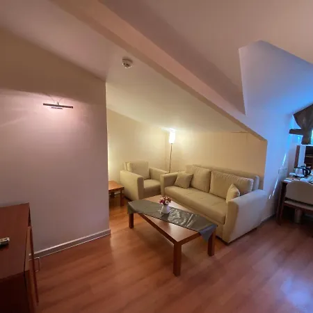 فندق Triada Gayrettepe اسطنبول