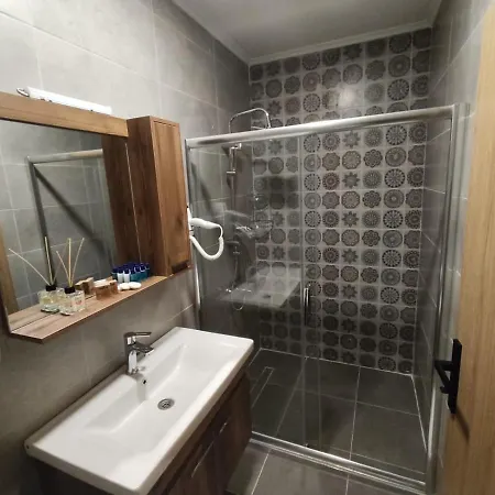 Bakirkoy Hotel *