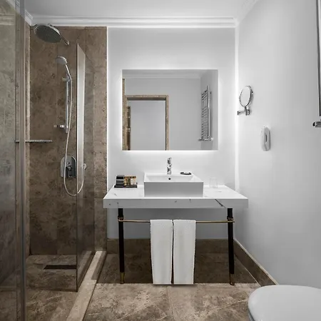 Akka Lush Taksim Otel İstanbul