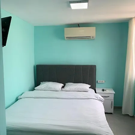 Kaki Istanbul