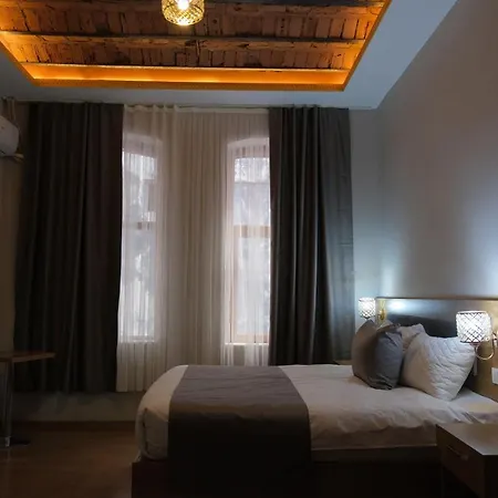 Hotel Adamantides