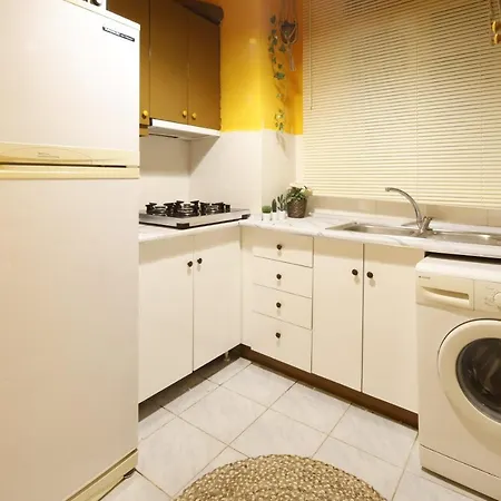 Apartment And Istanbul