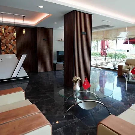 Aura Marina Hotel *