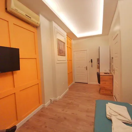 Отель Neva House Taksim *