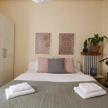 And Apartment Istanbul