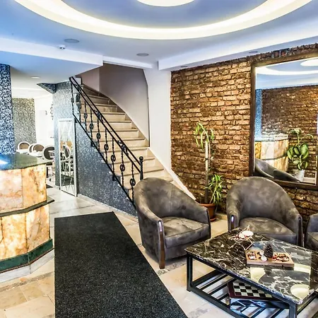 Lazz Hotel 3*