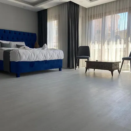 Big Peace Aparthotel *
