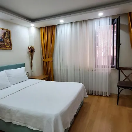 Maniz Apartment