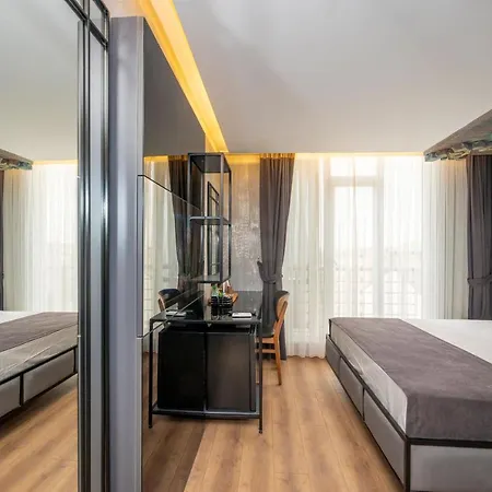 Continental Airport 3*